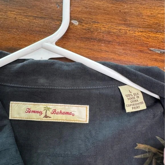 100% Silk Tommy Bahama Charcoal Shirt with Gold Embroidery - Picture 2 of 3